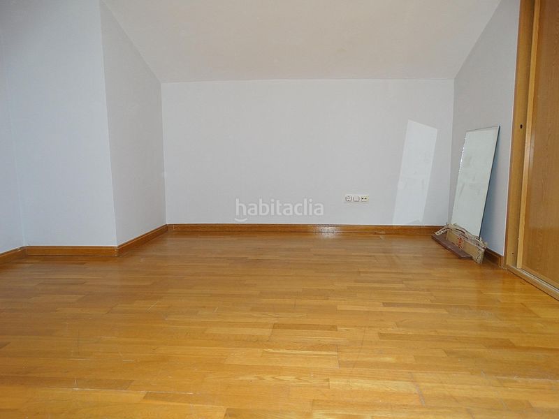 Foto f8e720c3-d731-41b4-b7e2-695cb4c12b10. Duplex con riscaldamento parcheggio in Centro Arganda del Rey