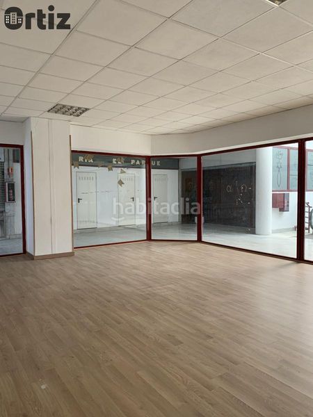 Foto 661692c7-6b69-4e2e-a090-7c4a889155dc. Local comercial a Parque Cataluña Torrejón de Ardoz