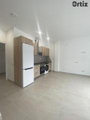 Rent Flat in Estación. Piso en alquiler en barrio la estación, 2 dormitorios.