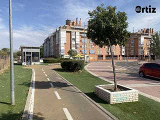 Aparcament cotxe a Juncal. Garaje en venta en juncal.