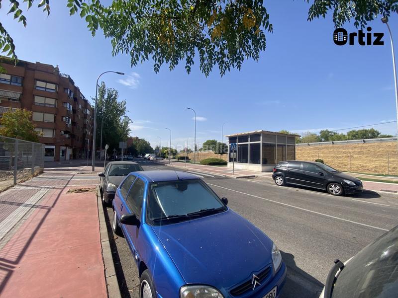 Foto a23b0dc5-7270-41e0-b3ff-73e13aae7733. Autoparkplatz in Juncal Torrejón de Ardoz