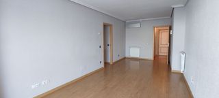 Location Appartement  Mulhacén. Piso en alquiler en barrio  postas, 2 dormitorios.