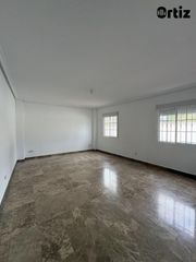 Affitto Appartamento  Tercia. Piso en alquiler en centro, 3 dormitorios.