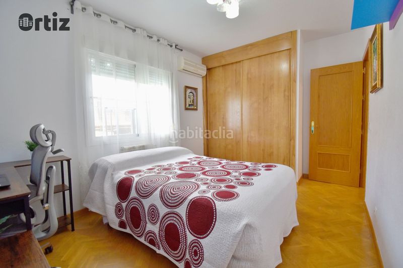 Foto 14d527d6-fcad-46cb-937d-1a0052262b73. Chalet  en venta , 4 dormitorios. en Loeches