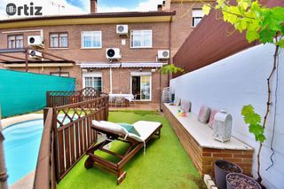 Xalet a Loeches. Chalet en venta en loeches, 4 dormitorios.