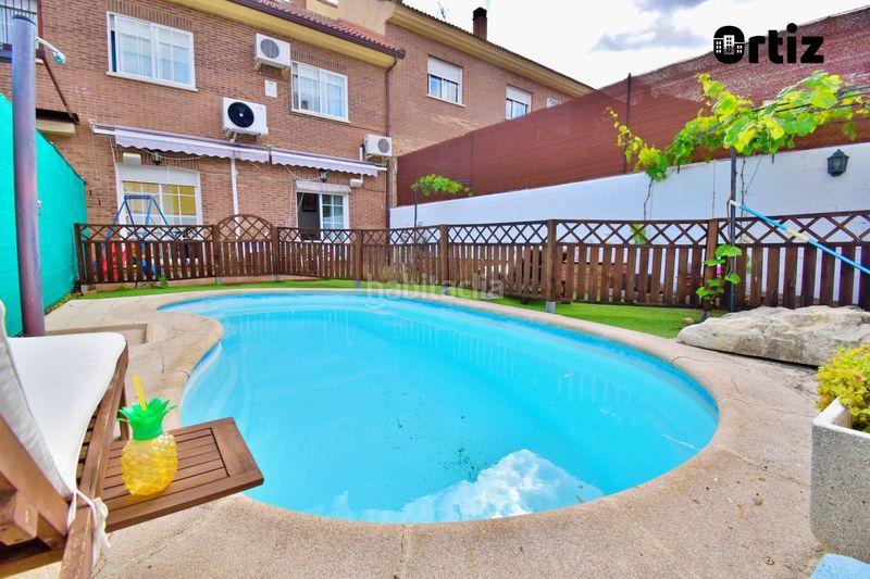 Foto 38248d7a-8058-4055-afab-177cd0f313cb. Chalet  en venta , 4 dormitorios. en Loeches