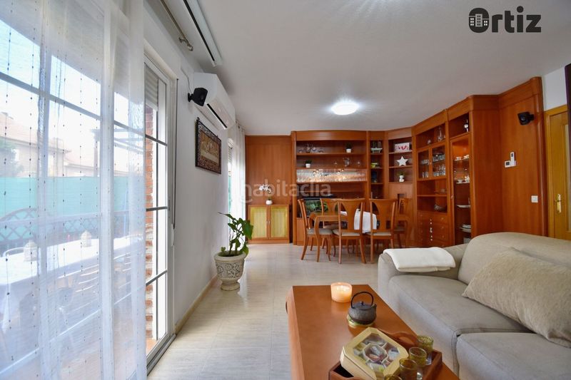 Foto 48fcb079-7bab-494d-8ce5-7e64ef9cf563. Chalet  en venta , 4 dormitorios. en Loeches