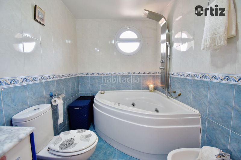 Foto 4a8c5b3e-fb90-434f-a573-64789e639357. Chalet  en venta , 4 dormitorios. en Loeches