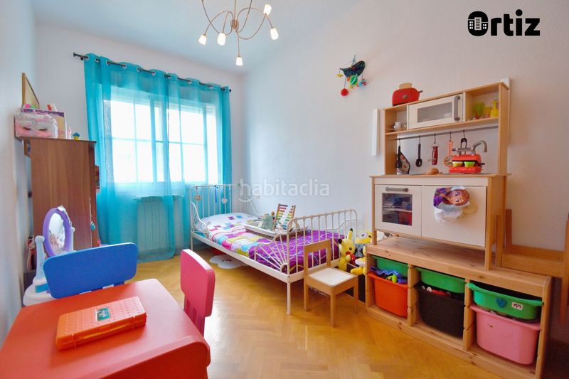 Foto 56b67500-0106-4480-a9d3-11d4342166cd. Chalet  en venta , 4 dormitorios. en Loeches