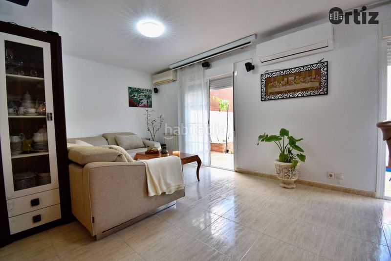Foto 57c75b0f-d1de-4c89-a878-1dbce15cff98. Chalet  en venta , 4 dormitorios. en Loeches