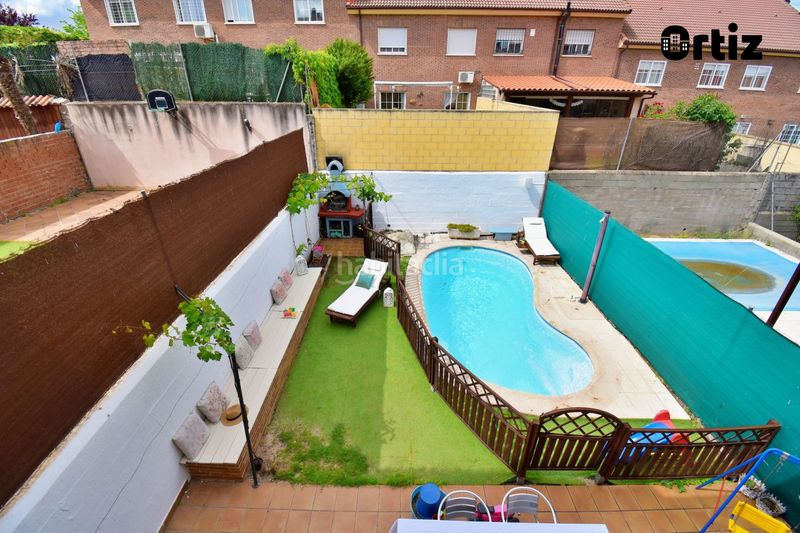 Foto 6a84e5b8-b2eb-4851-b21b-f87ad0b031b7. Chalet  en venta , 4 dormitorios. en Loeches