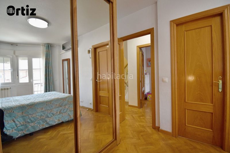 Foto b223afb3-6c3f-4f96-98a3-9d1bbe219c81. Chalet  en venta , 4 dormitorios. en Loeches