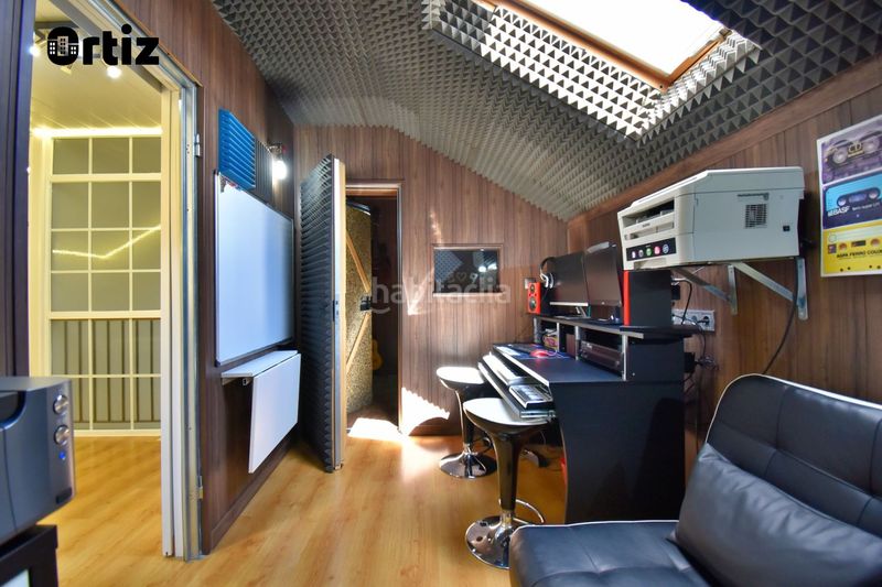 Foto bc715869-6349-4c8b-865f-e0ca8ef8f13a. Chalet  en venta , 4 dormitorios. en Loeches