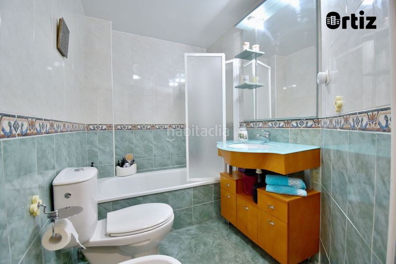 Foto f3de658d-88b0-4303-ab10-0e6b75e0f766. Chalet  en venta , 4 dormitorios. en Loeches