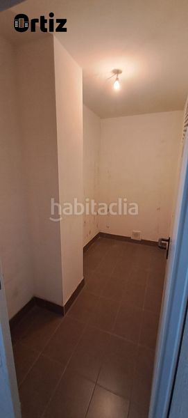 Foto 058cbe7c-1783-49e8-82ce-154306e9ff6d. Àtic amb calefacció aparcament a Alovera