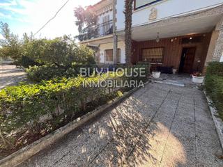 Xalet a Esquivias. Chalet independiente en una unica planta en el centro de esquivi