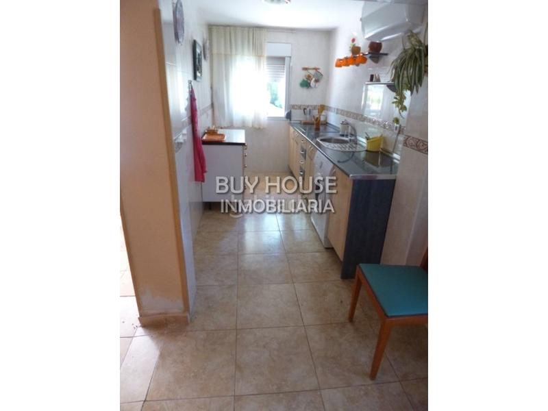 Foto 2a8adbf3-22a0-49eb-90da-51c2437735da. Chalet  independiente con 2500 m2 de terreno! . en Yeles