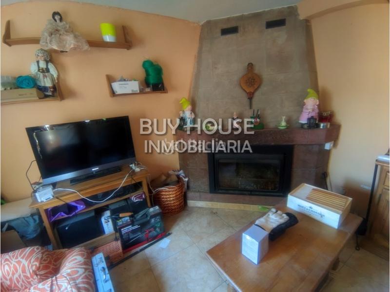 Foto 3457c8fc-71fd-4f38-b3b2-c6049a26c4fc. Chalet  independiente con 2500 m2 de terreno! . en Yeles