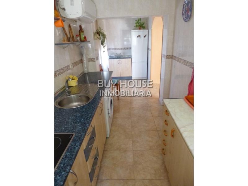 Foto e2bc176b-7ad5-4828-8391-5987b94f3048. Chalet  independiente con 2500 m2 de terreno! . en Yeles