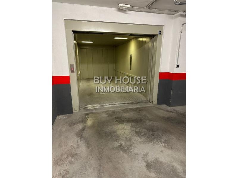 Foto 43807839-ddb3-4e48-b1ac-3c100ba33754. Aparcament cotxe a Estación-Cruz Roja Illescas