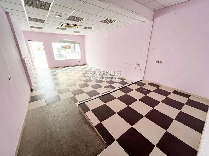 Foto dcd5e90a-61ac-4679-a792-7acbf0974a18. Location local commercial dans Centro Illescas