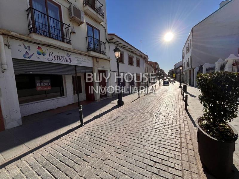 Foto 76cefd89-404c-4b8a-a64f-c4daf2e39750. Rent business premise in Centro Illescas