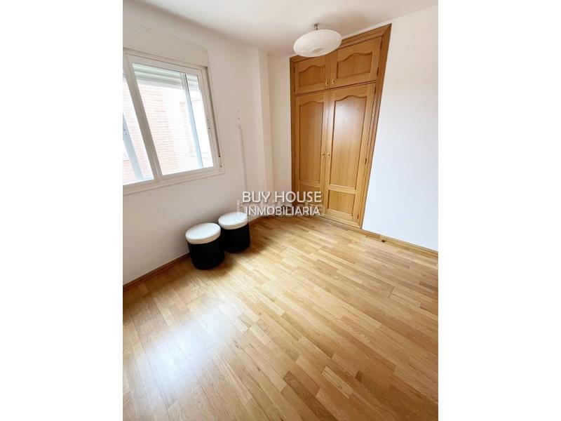 Foto f08b794c-c356-4370-954e-0da267deb066. Alquiler piso centrico piso toledo en Bargas