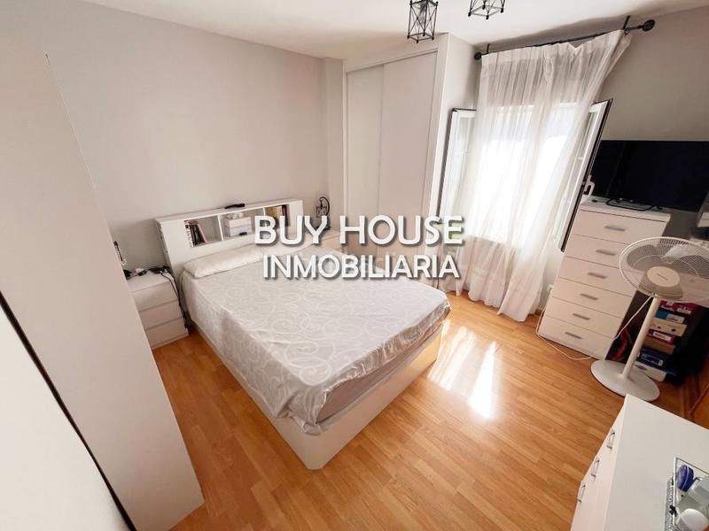 Foto a702f02a-6682-4fb2-a1ff-08f8d1b7d617. Piso inmobiliaria buy house vende espectacular piso centrozona Reyes en Parla