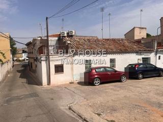 Chalet en Villaluenga de la Sagra. Casa para reformar en villaluenga de la sagra toledo. oportunida