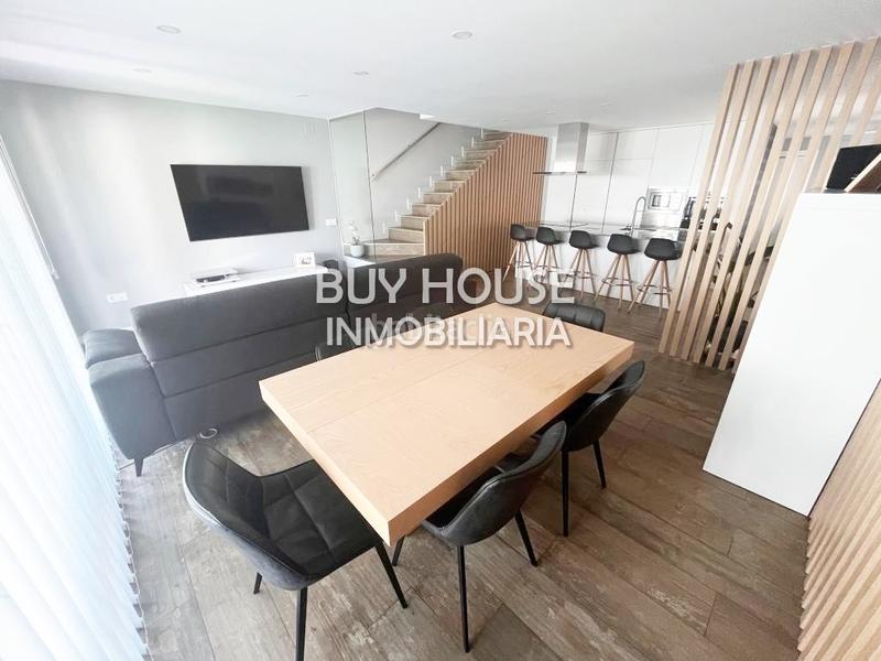 Foto 27689987-77a7-420f-bb00-3b67fe264755. Chalet exclusivo chalet pareado este. en Parla este Parla