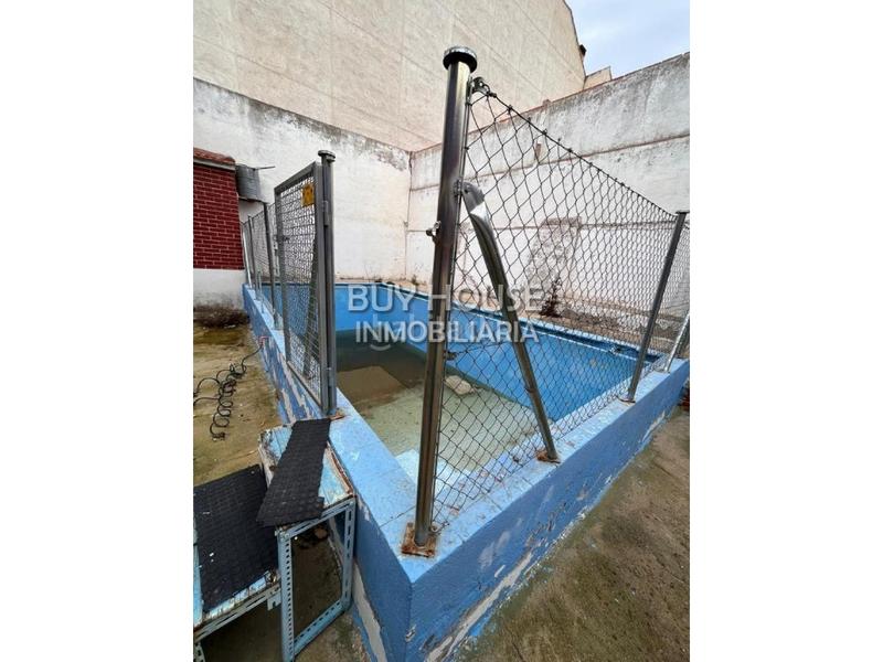 Foto 110f9ca7-2442-4a6d-89a2-d1114fab6495. Chalet casa oportunidad! en Yuncos