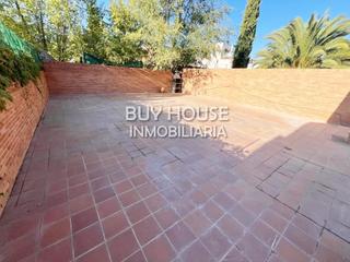 Lloguer Xalet a Señorío de Illescas. Inmobiliaria buy house alquila amplio y exclusivo chalet adosado