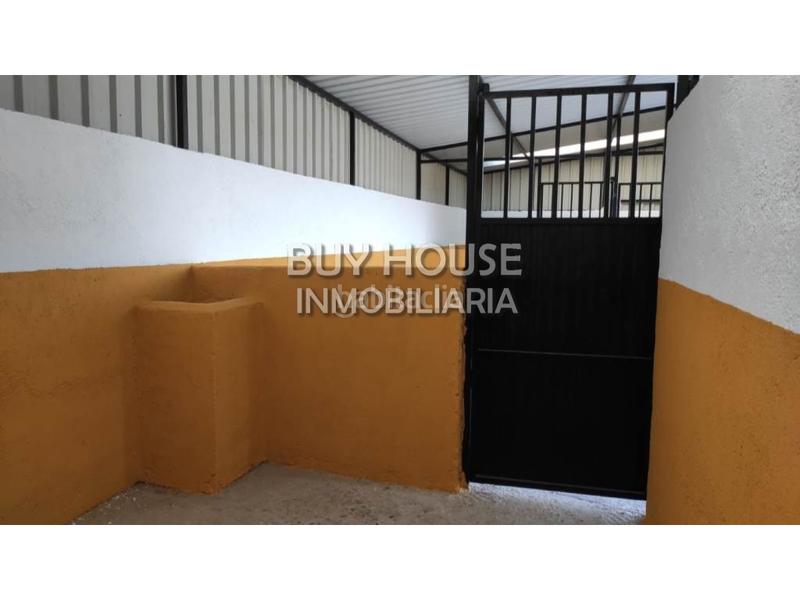 Foto cd4a2252-3ac1-468a-82f6-ef734d52b764. Terreny residencial a Viso de San Juan (El)