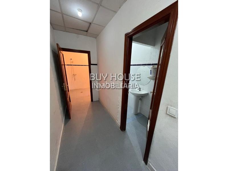 Foto 867e9d60-e499-43fb-b32d-f4b2b93d1266. Nau industrial a Estación-Cruz Roja Illescas