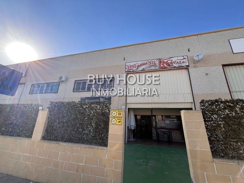 Foto 6c115d7f-0930-49b8-8686-b9d2f8a0fa5d. Alquiler local comercial traspaso de bar restaurante en activo en numancia pol. industrial villa de azaña en Numancia de la Sagra