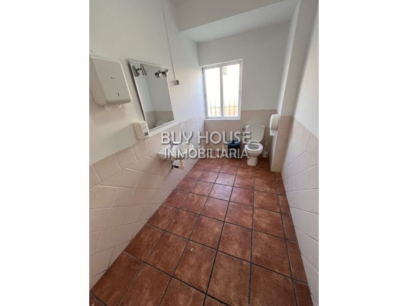 Foto f6ea705d-cd40-486d-8b49-cbd4bc0b9da1. Alquiler local comercial traspaso de bar restaurante en activo en numancia pol. industrial villa de azaña en Numancia de la Sagra