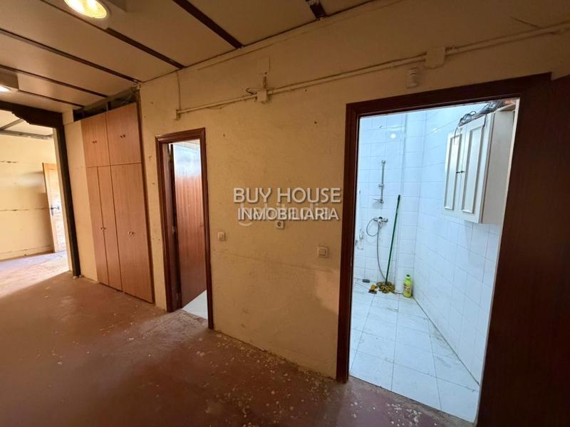 Foto adfd1719-4d31-4820-bff9-ea81b8c6e6e1. Nau industrial a Estación-Cruz Roja Illescas