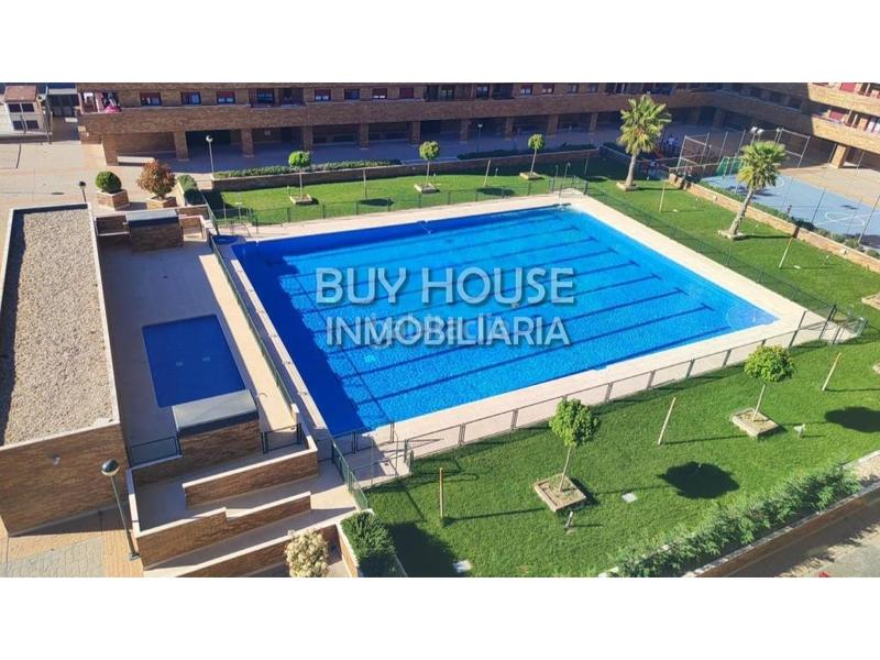 Foto 292d2c0d-7fc5-4441-aa33-2f3880c6c480. Etagenwohnung mit parking in El Quiñón Seseña