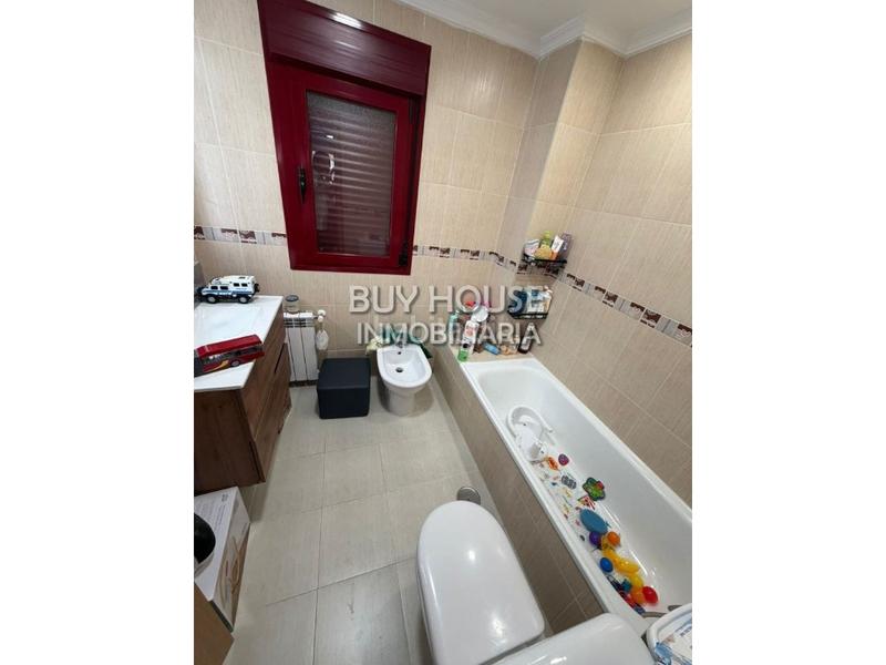 Foto 5f5f7c42-7516-4972-81c8-36f8d7d152fe. Etagenwohnung mit parking in El Quiñón Seseña