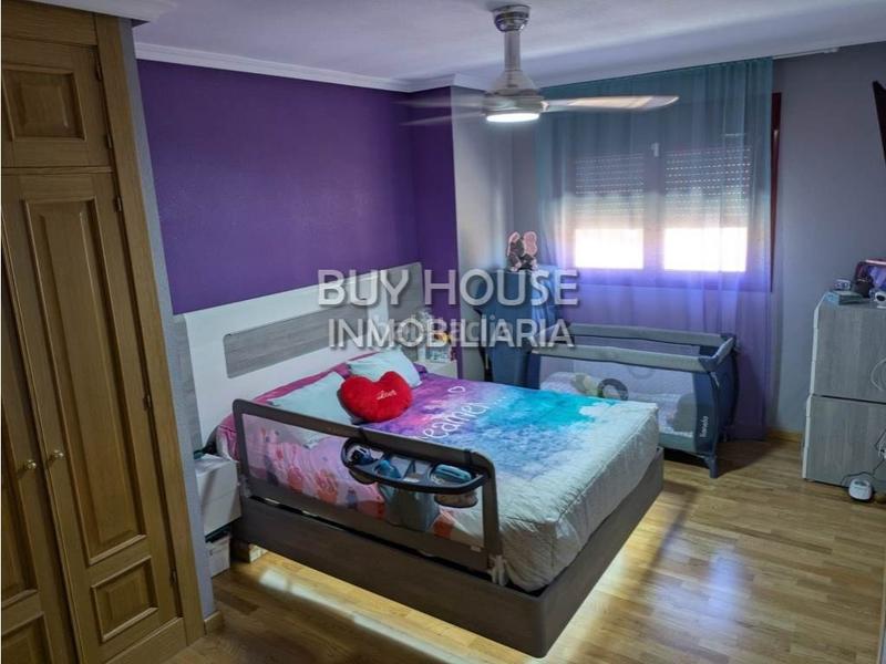 Foto 6ca7f1e2-de60-49de-a1a3-b3abe949cc9d. Etagenwohnung mit parking in El Quiñón Seseña