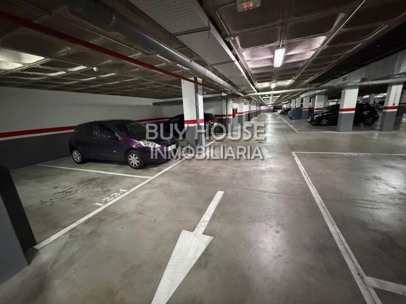 Foto b9a0f515-8fb2-49b8-88ca-ec022626ef1b. Etagenwohnung mit parking in El Quiñón Seseña
