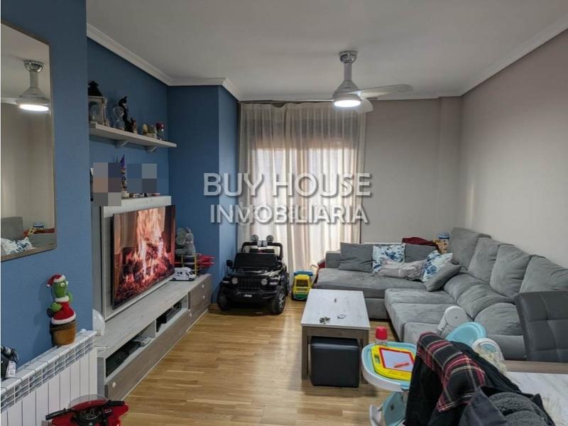 Foto e8534de3-5693-4c25-a8d6-62144183a9f5. Etagenwohnung mit parking in El Quiñón Seseña