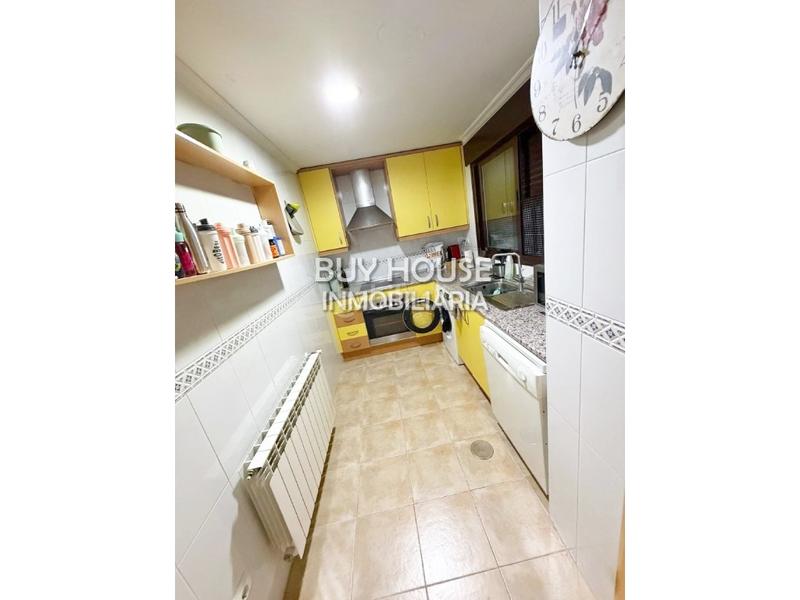 Foto 56e6efc4-2228-4749-85eb-0976388e3920. Piso amplio piso El Quiñón urb. privada con excelentes servicios. en Seseña