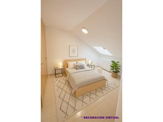 Appartement à Alameda de la Sagra. Ático duplex en el centro de alameda de la sagra toledo. oportun