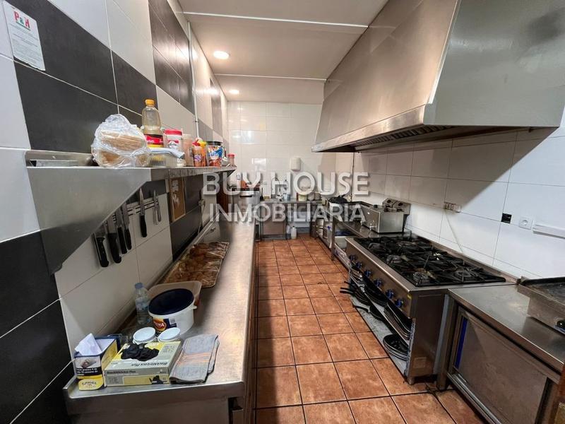 Foto de487211-798d-410d-a4b8-567e24d676b0. Affitto locale commerciale in Yuncos