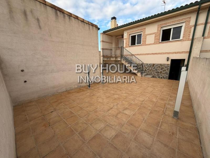 Foto 14b45ec6-f5e9-4a36-8088-c4763d769e6e. Xalet amb aparcament a Añover de Tajo