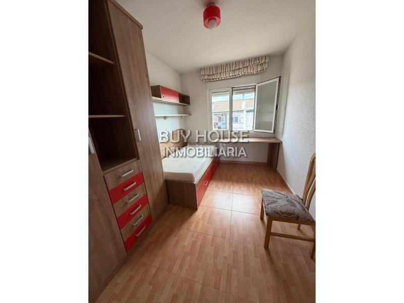 Foto 886ded7a-0eb8-46c8-9419-e3b2f81b5a70. Xalet amb aparcament a Añover de Tajo