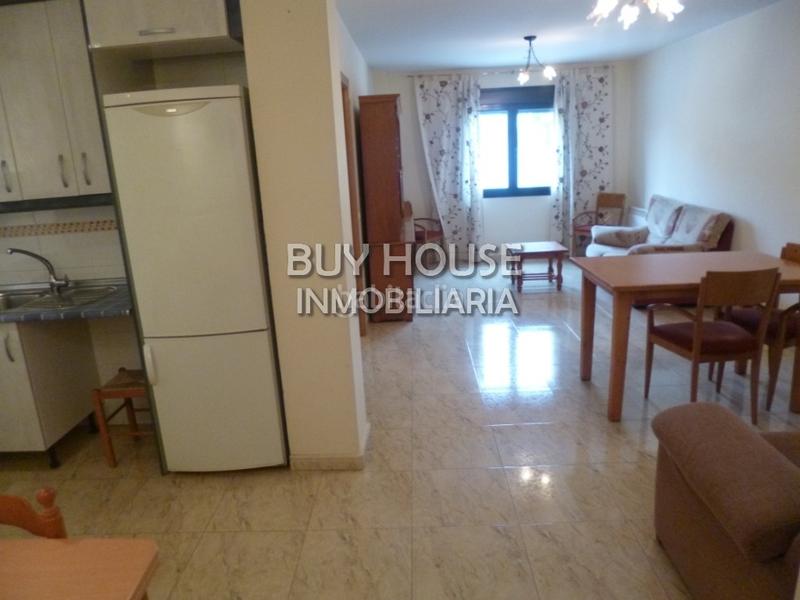 Foto 85748ae4-8bc5-40a8-9b14-f2f1a90897c7. Pis amb aparcament a Esquivias