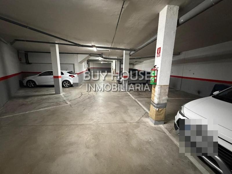 Foto 82323cc7-bc89-445c-a0c2-60958959e823. Pis amb aparcament a Borox