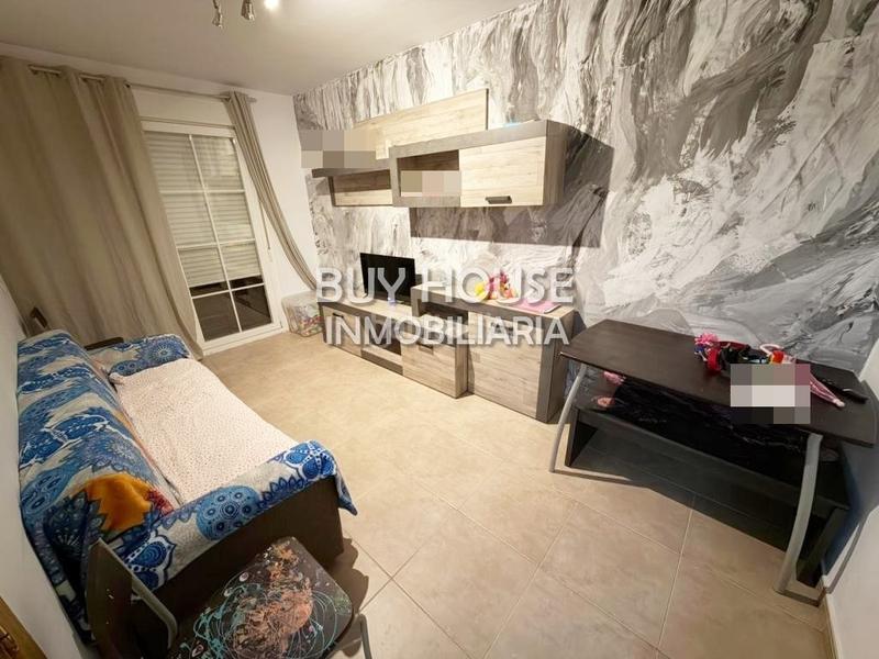 Foto ec22fde8-c57f-448b-99e9-88dee66e1c86. Pis amb aparcament a Borox